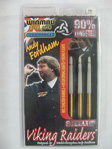 <b>Cuerpo:   90 % TUNGSTÈ<br />Flechas:  NYLON SPRING<br />Aletas:    VIKING<br />CON ESTUCHE   <br /></b>